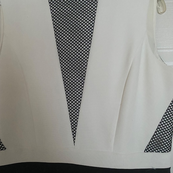 Black and white dress - Picture 3 of 5